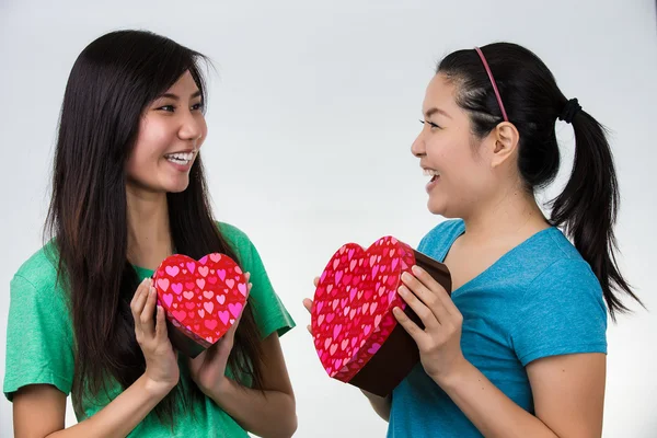 Asyalı kadın Sevgililer günü