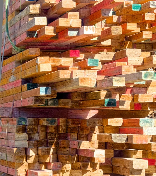 Load of colourful construction timber — Stock Photo, Image