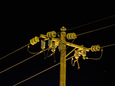 Elektrikli yalıtkanlar