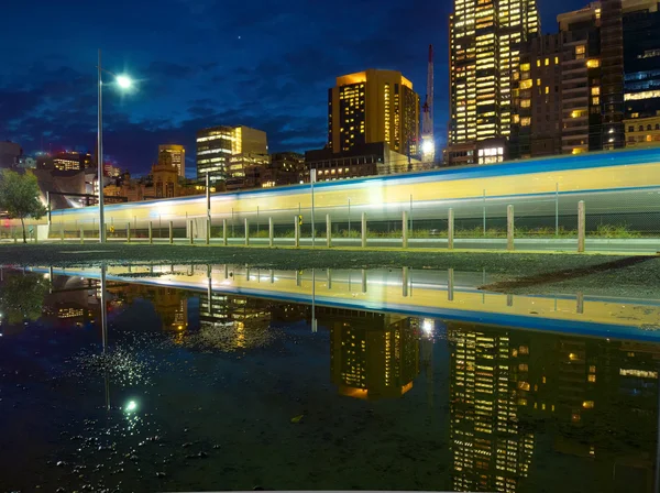 Verschwommener Zug — Stockfoto