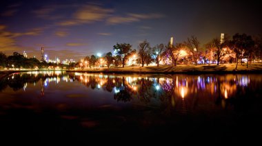 Melbourne ve yarra Nehri