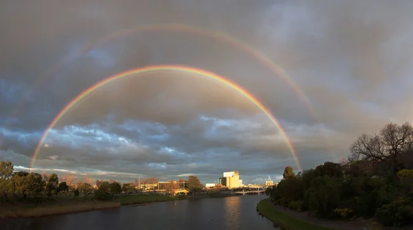 Double rainbow in melbourne — Stock Photo, Image