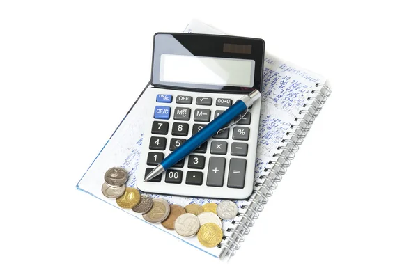 Biznes wykresu. Kalkulator, notatnik, długopis i monety. — Zdjęcie stockowe