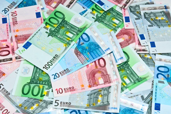 Банкноты евро в качестве фона — стоковое фото