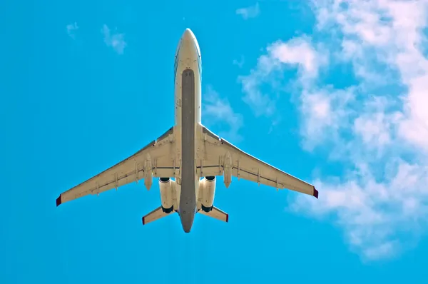 O avião parte. — Fotografia de Stock