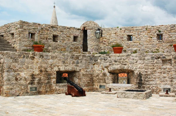 Fort de Lovcen Mountain na cidade de Kotor, Montenegro — Fotografia de Stock