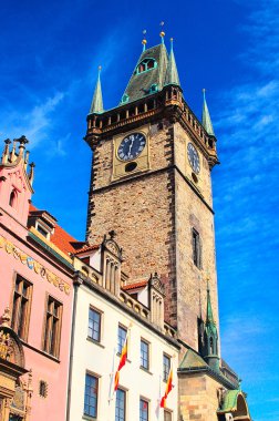 derin mavi gökyüzü Katedrali