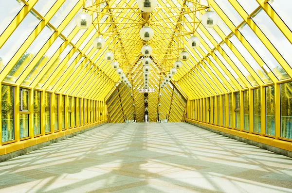 Perspective of yellow corridor — Stock Photo, Image