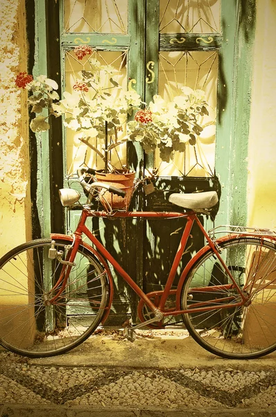 Retro cykel i staden — Stockfoto