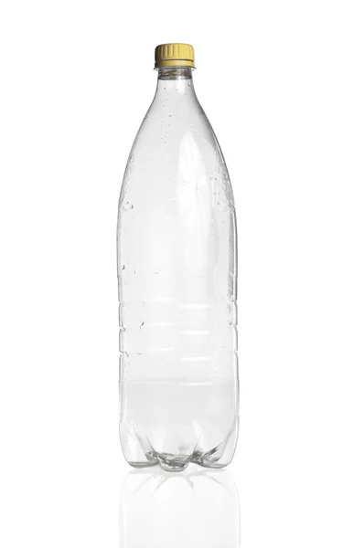 Garrafa de plástico em fundo branco — Fotografia de Stock