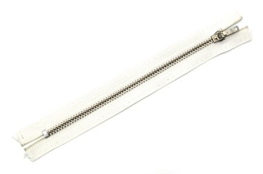 Beyaz fermuar beyaz izole