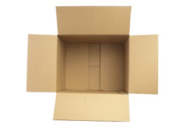 Karton kutuyu beyaz arkaplanda aç