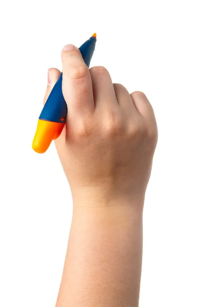 Kinderhand mit Filzstift auf weißem Hintergrund — Stockfoto