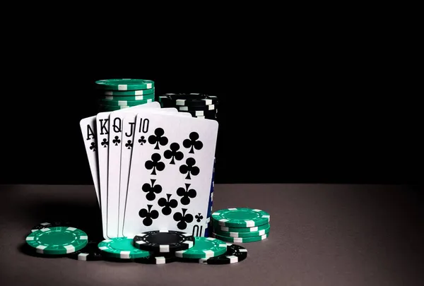 Carte Poker Con Una Combinazione Colore Reale Primo Piano Giocare — Foto Stock