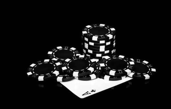 Patatas Fritas Cruz Mesa Negra Casino Fortuna Éxito Juego Póquer — Foto de Stock
