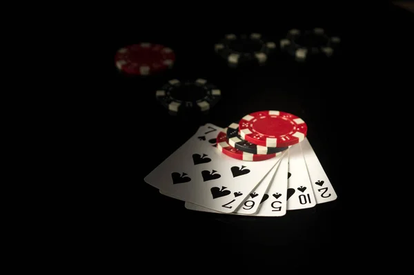 Playing Cards Black Table Straight Flush Poker Winning Combination Chips — Stock Photo, Image