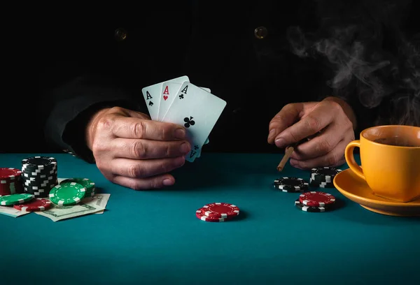 Player Shows Cards Winning Combination Three Kind Set Poker Club — Stock Photo, Image
