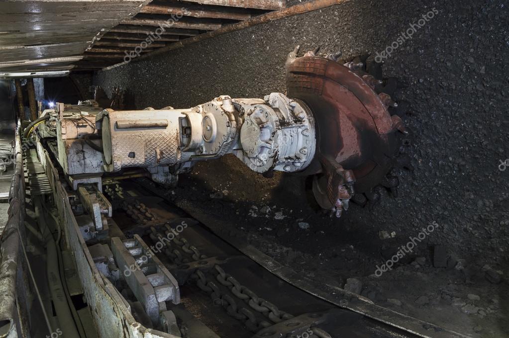 Coal extraction Coal mine excavator — Stock Photo © eunikas 26093291
