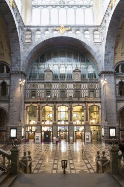 Antwerp tren istasyonu