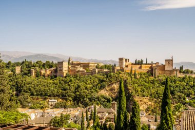Granada, İspanya 'da Alhambra denilen Arap sarayı kompleksinin görüntüsü