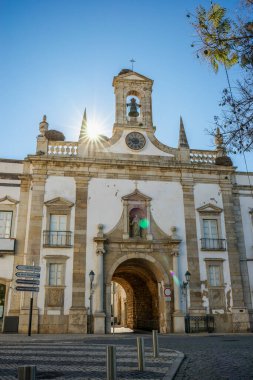 Historic entrance to downtown and old town known as Arco da vila, Faro, Algarve, Portugal
