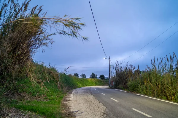 Illuminated Old Rural Road Cloudy Evening Torres Vedras Portugal — Foto de Stock