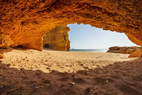 Belle Arche Grès Avec Vue Sur Océan Atlantique Ferragudo Algarve — Photo