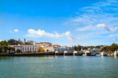 Gilao Nehri, Algarve, Portekiz 'in güzel tarihi Tavira şehri