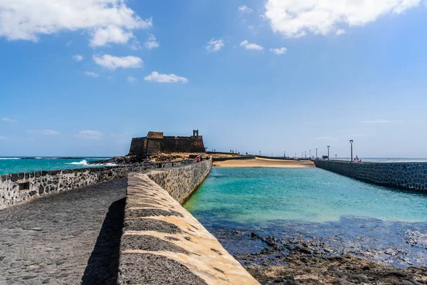 Arrecife Lanzarote Kanarya Adaları Spanya Giden Köprüleri Olan Tarihi San — Stok fotoğraf