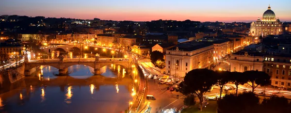 Vista de Roma con el Vaticano — Foto de Stock