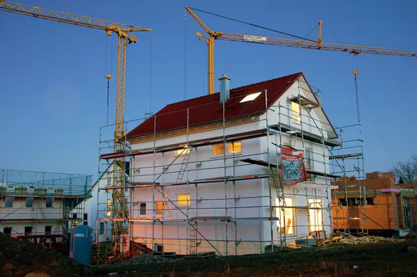 Neubau: baustelle abend dilerim