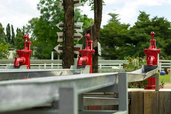 Retro Water Pump — Stock Photo, Image