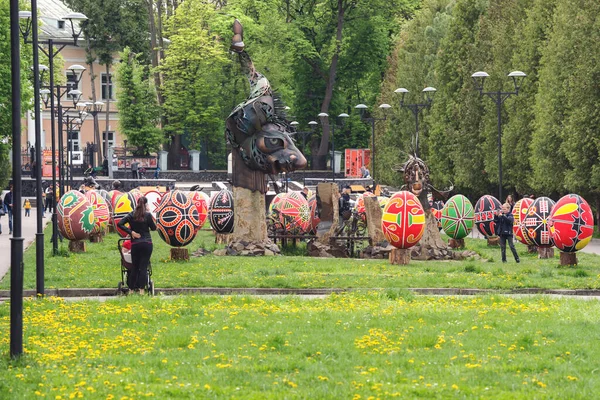 Rivne Ukraine Mai 2019 Fragment Der Allee Geschmiedeter Skulpturen Schöne — Stockfoto