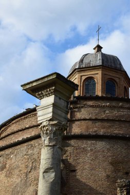 Roma Forumu, İtalya 'da