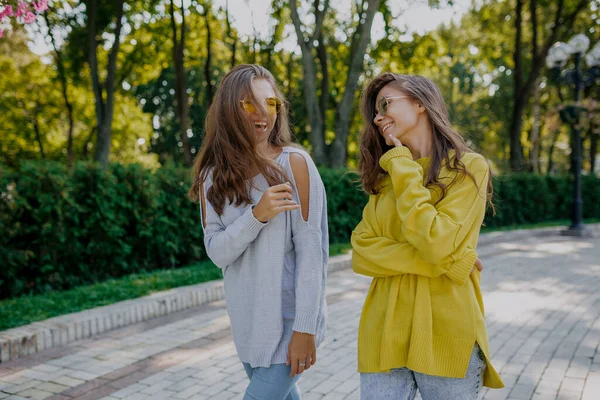 Effulgent Long Haired Girl Dancing Vigorously Outdoors City Center Lovely — стоковое фото