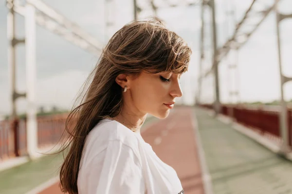 Profile Portrait Lovely Woman Pretty Smile Closed Eyes Resting City — Stok Foto