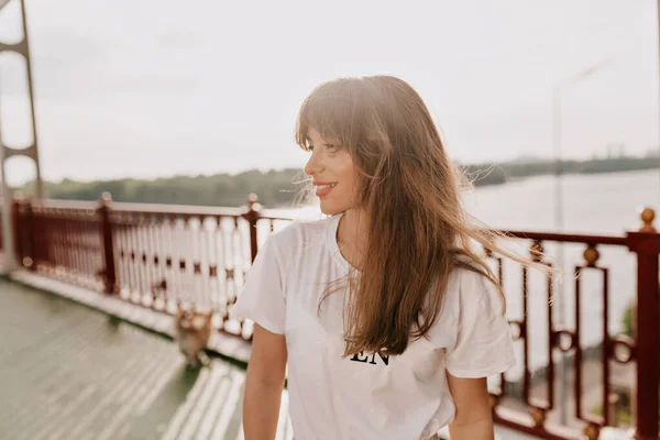 Lovely Woman White Shirt Long Hair Looking Aside Smiling While — Stok Foto