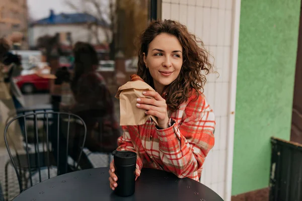 Close Cute Girl European Appearance Holding Morning Croissant While Sitting — Stok Foto