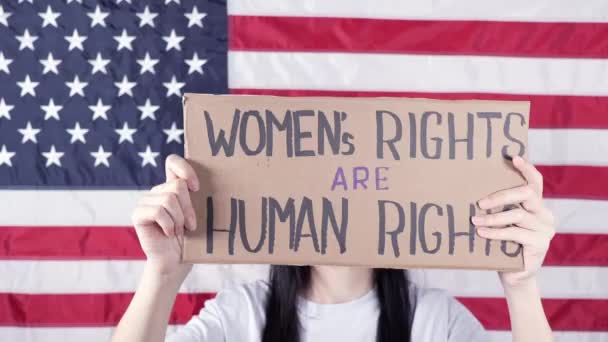 Woman Face Mask Holding Sign Womens Rights Human Rights American — ストック動画