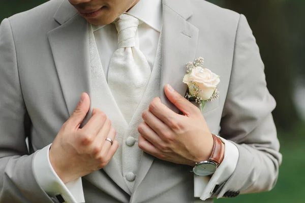 Boutonniere Jaket Pengantin Pria Bunga Jaket Seorang Pria Seorang Pria — Stok Foto