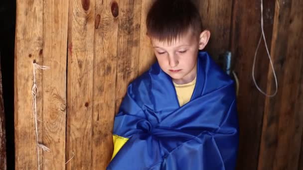 War Russia Ukraine Crying Ukrainian Boy Flag Ukraine Outdoors Stop — Αρχείο Βίντεο