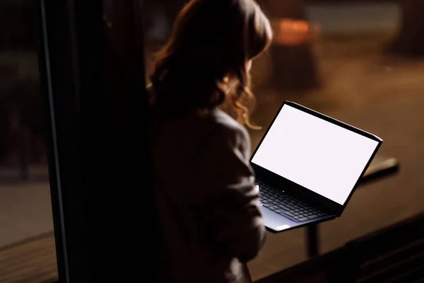 Successful Beautiful Young Businesswoman Working Cafe Dusk Female Using Laptop — ストック写真