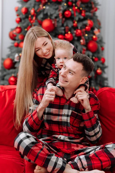 Theme Family Holiday New Year Christmas Young European Family Same — Foto Stock