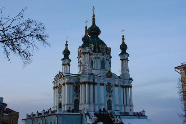 Андріївської церкви в Києві (в Андріївській церкві в Києві) — стокове фото