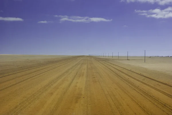 Pustej drodze w Namibii — Zdjęcie stockowe