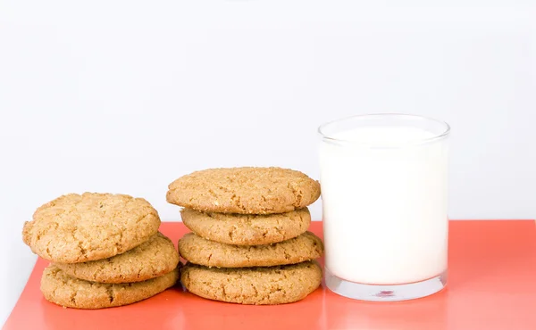 Milk and cookie — Stock Photo, Image