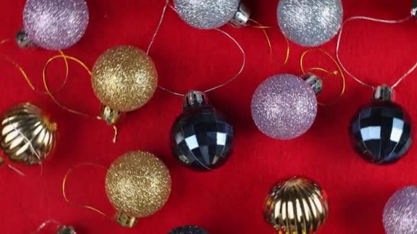 Natale Sfondo Rosso Festivo Con Palle Natale Luminose Ruota Giradischi — Video Stock