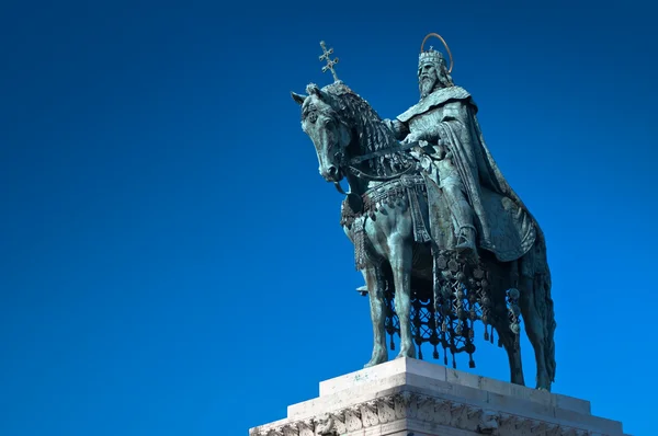 Statue of Saint Stephen I - the first king of Hungary in Budapest Hungary — Stock Photo, Image
