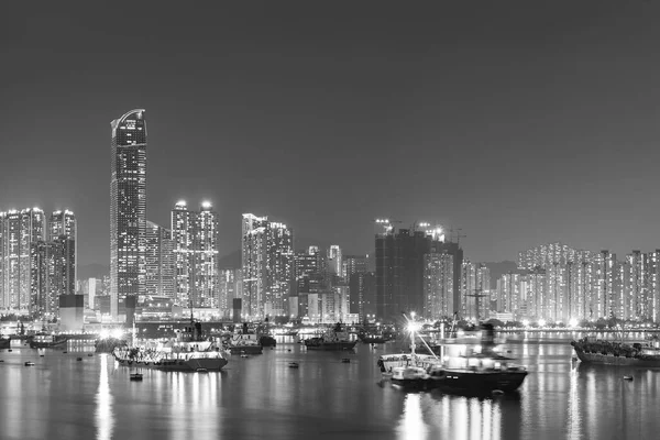 Gece harbor Hong Kong şehir panoraması