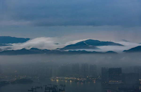 Panorama Dello Skyline Della Città Hong Kong Nella Nebbia — Foto Stock